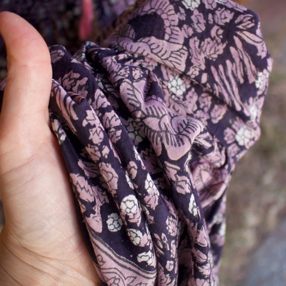 Alicia Bell Cotton & Silk Violet/Blue Peasant Boho Sleeveless Floral Midi Dress - Picture 9 of 16